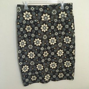 LLR LuLaRoe Cassie - Geometric & Floral